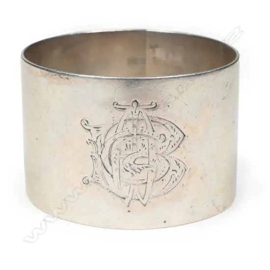G & T Young (Dunedin) silver napkin ring,
